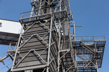  Metal hangar , storage tank silo of wheat and other cereals . 